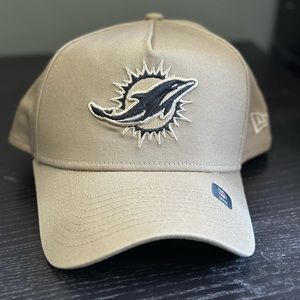 Miami Dolphins limited edition snapback hat